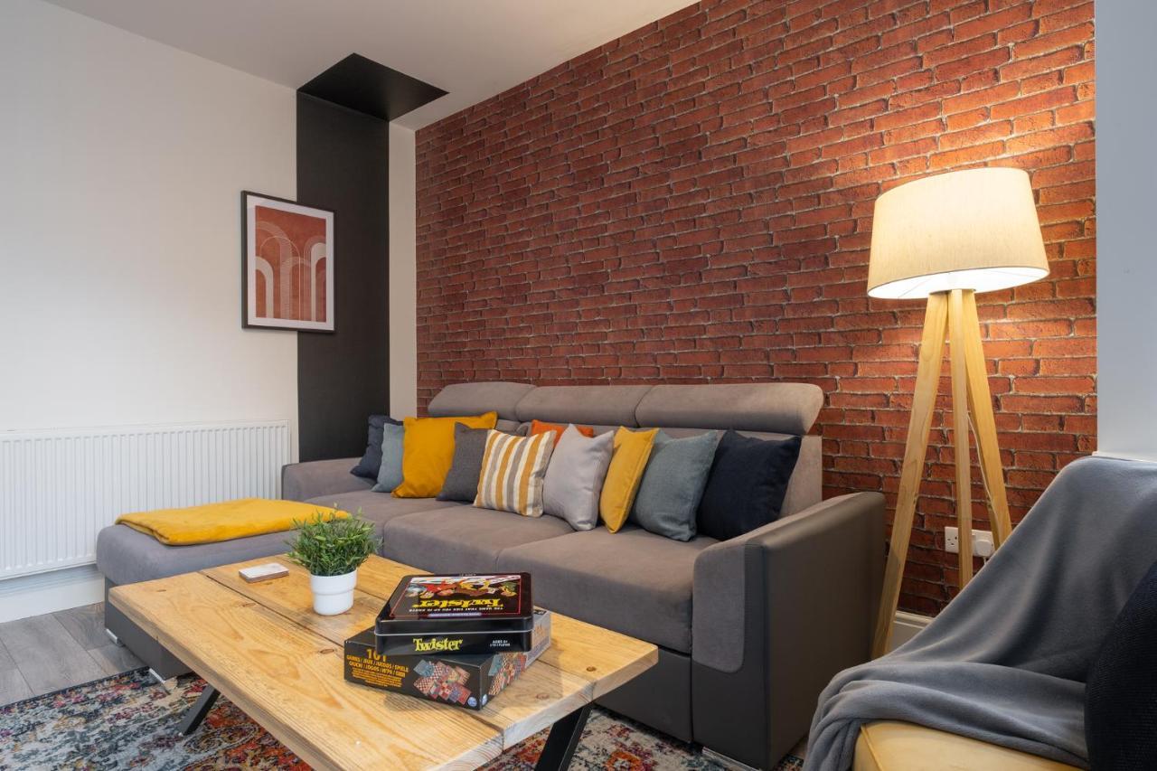 Hazel House Apartment Уест Бромуич Екстериор снимка