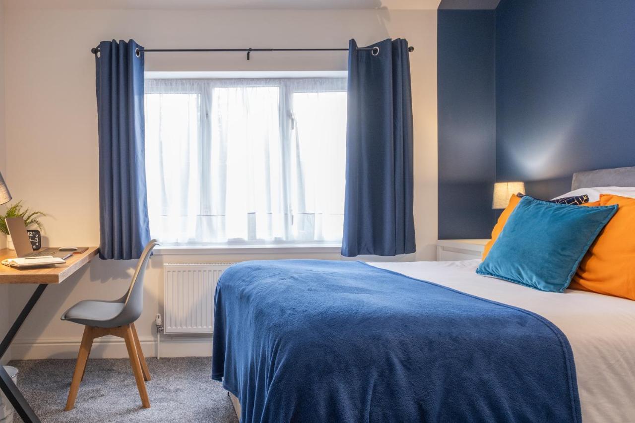 Hazel House Apartment Уест Бромуич Екстериор снимка