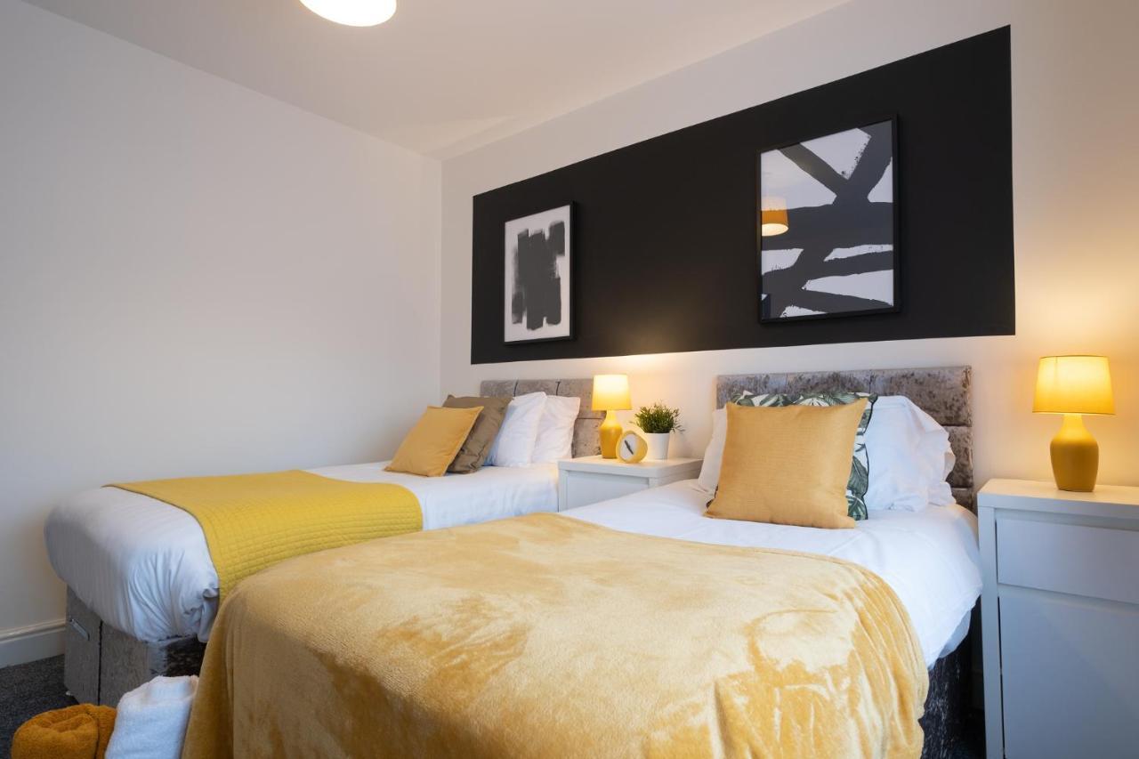 Hazel House Apartment Уест Бромуич Екстериор снимка